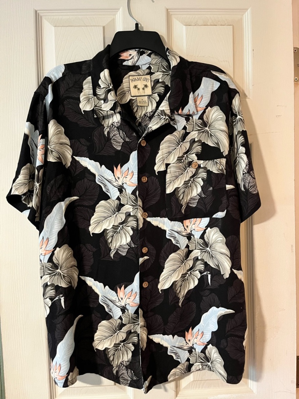 Paradise Coves Black Floral Short-Sleeve Button-Down Hawaiian Shirt